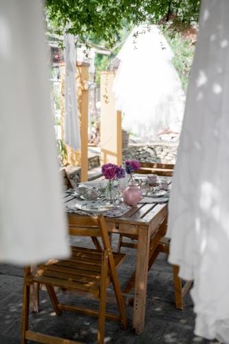 Casa Viola Bed and Breakfast Dimora di campagna Hotel in Liguria