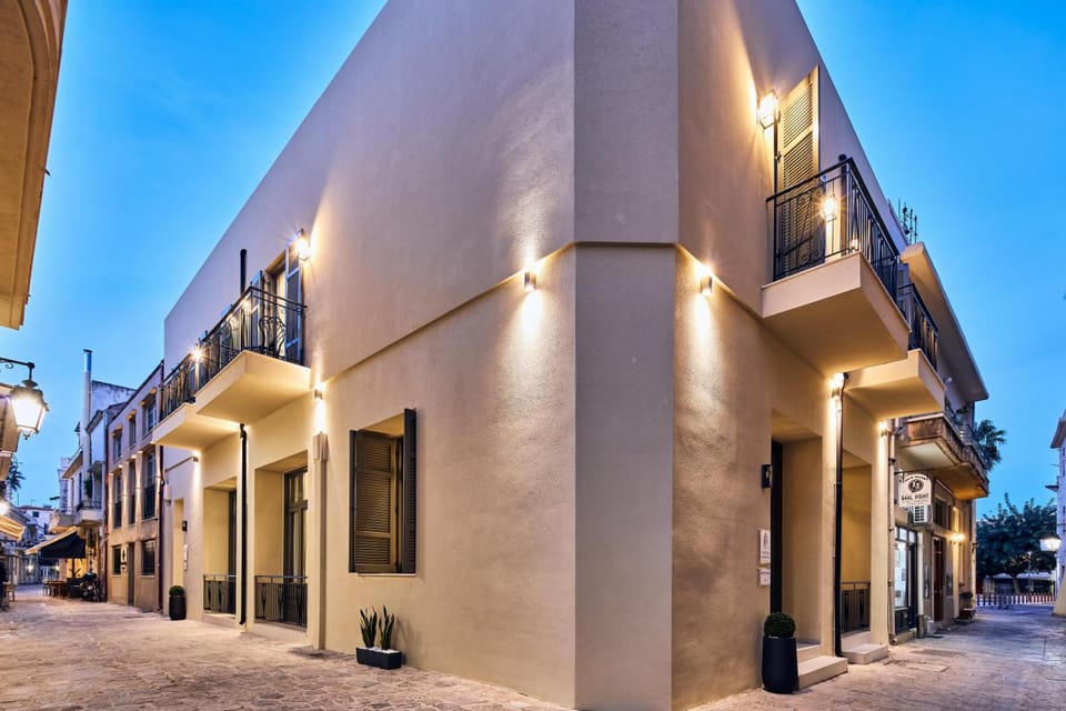 Grande Madonna Luxury Boutique Suites Apartment hotel in Rethymno