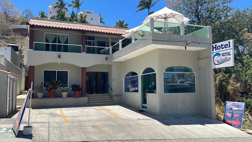 Royal Pacifico Manzanillo Hotel in Manzanillo