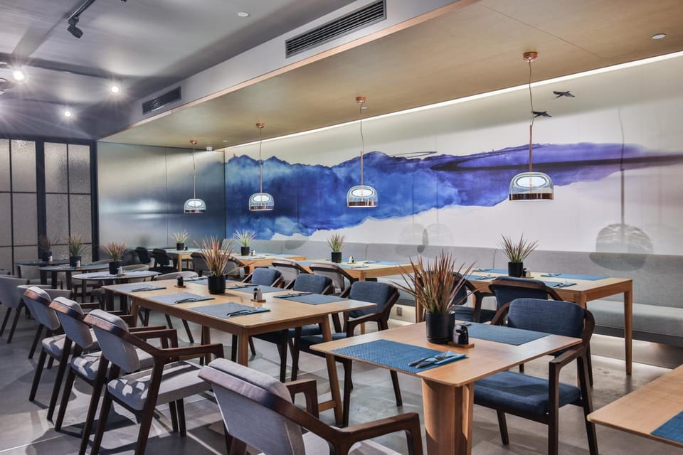 Pagoda Hotel Hangzhou West Lake Wulin - City Center and Family Friendly Hotel in Hangzhou