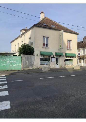 chez stephane Hotel in Bussy-Saint-Georges