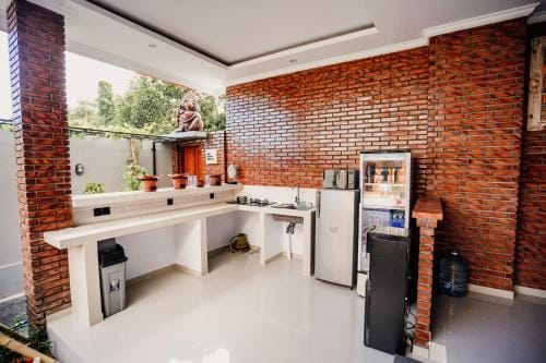 Pondok Yogi Guest House Canggu Hotel in North Kuta