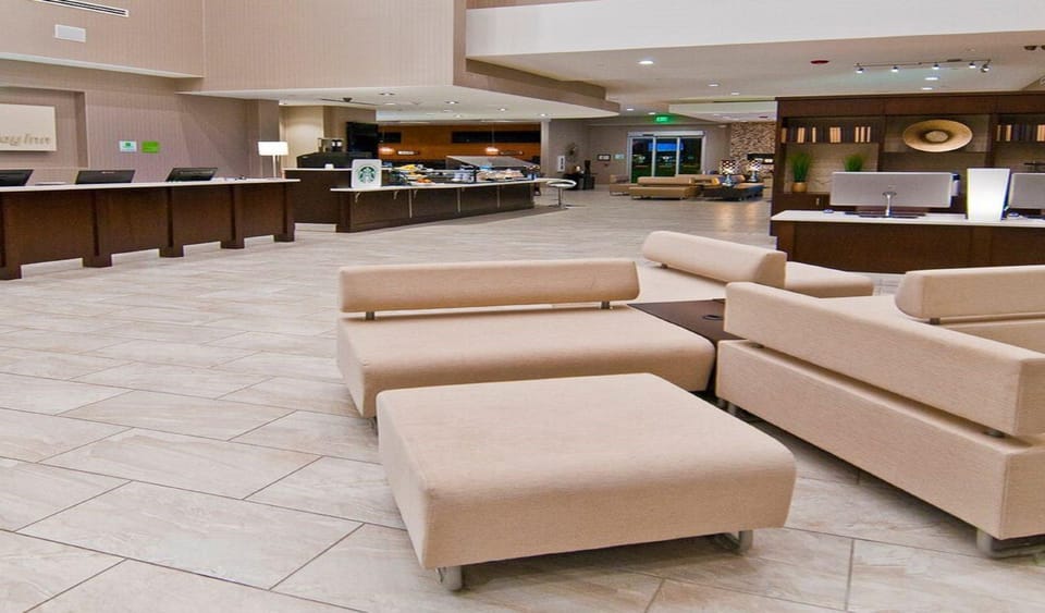 Holiday Inn Austin Airport By IHG Hotel in Montopolis