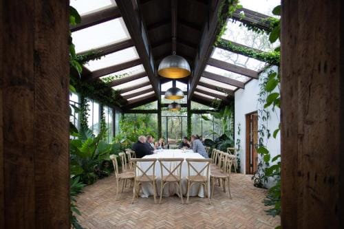 Exquisite luxury executive cottages Hotel in Woodside