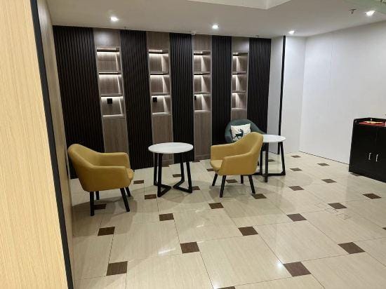 Qingyu Hotel (Shanghai Dishui Lake Lingang Wanda Branch) Hotel in Shanghai
