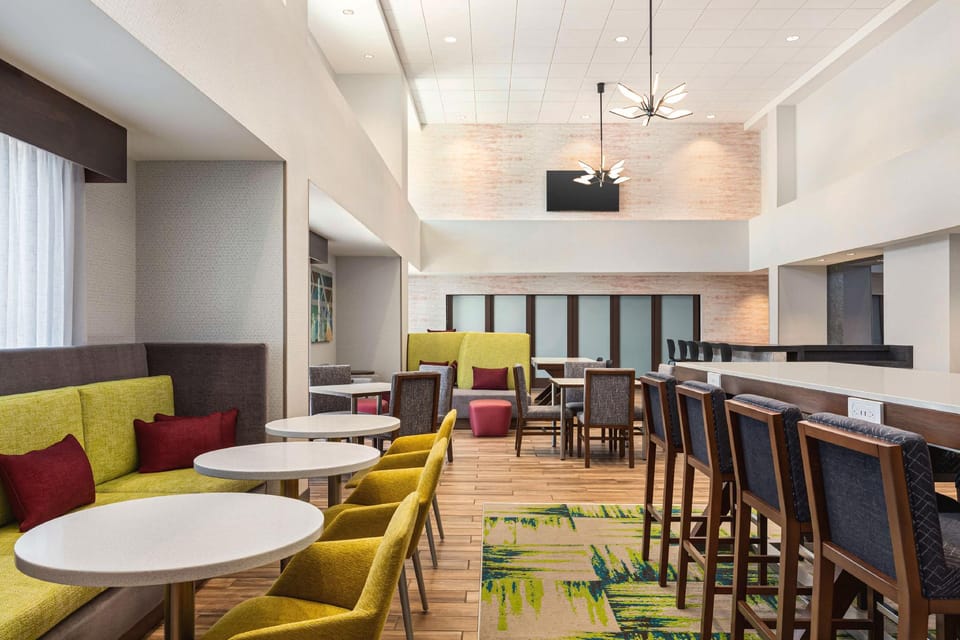 Hampton Inn & Suites  Oroville Hotel in Oroville