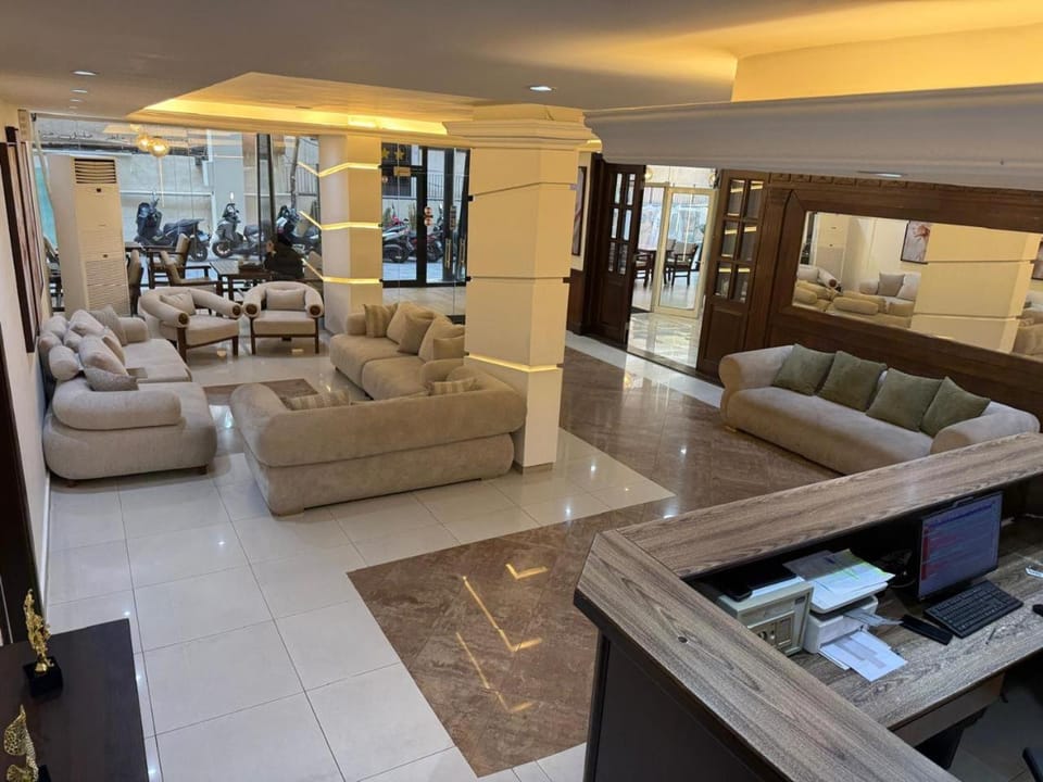 Elysee Residence Hotel in Africa