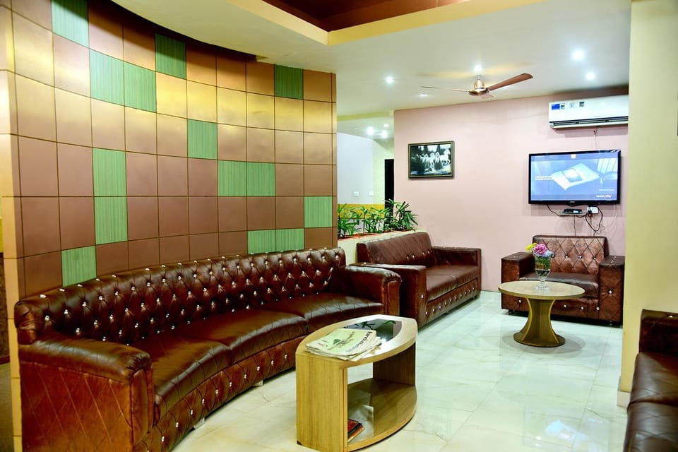 Royal Court Hotel in Uttarakhand