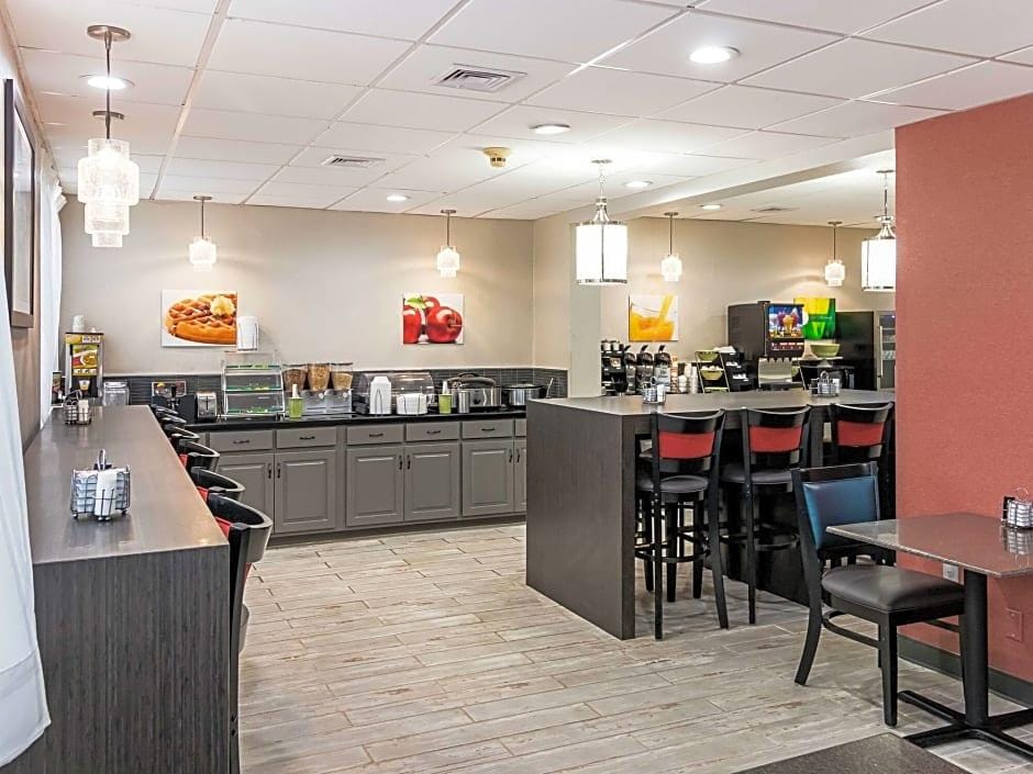 Quality Inn Hotel in Farragut