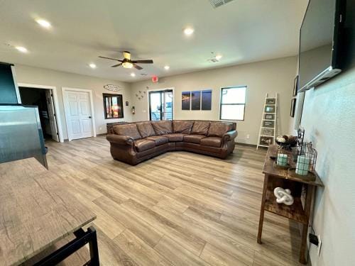 Shared lounge/TV area