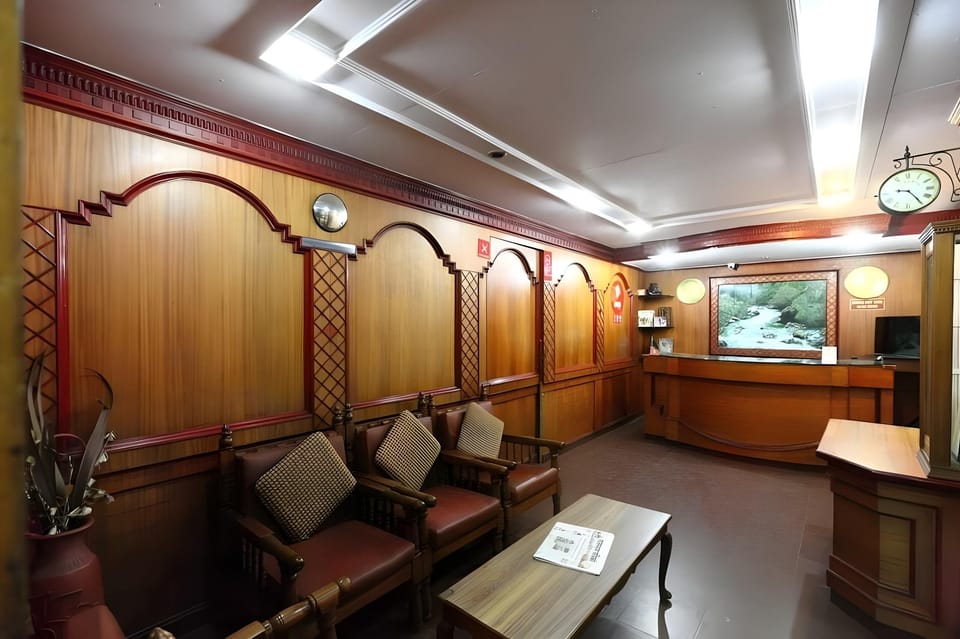 Hotel Maneck Hotel in Ooty