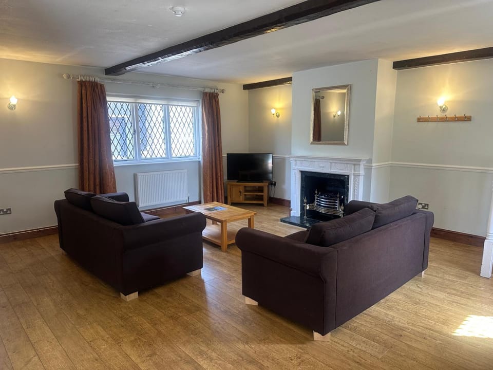 Cwrt Bleddyn Hotel & Spa Hotel in Wales