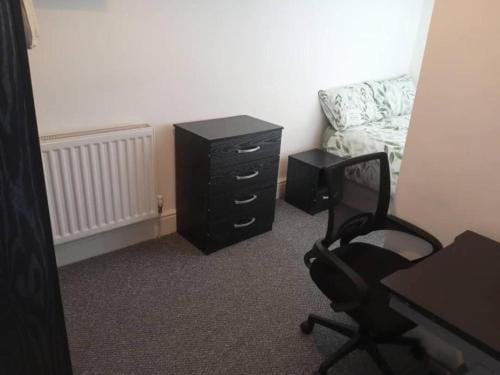 Double bed (R2) close to Burnley city centre Hotel in Burnley