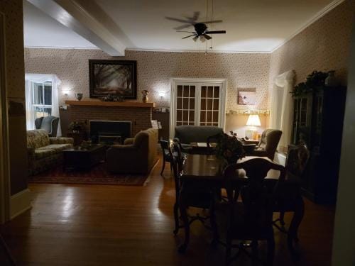 Josephine's Bed & Breakfast Hotel in Allegheny River