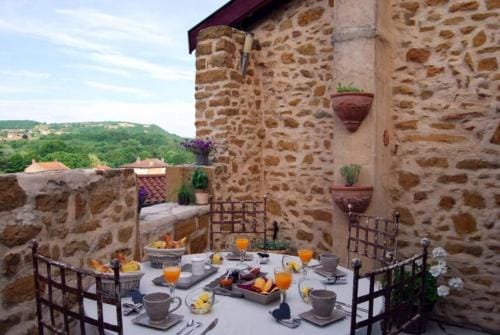 Les Terrasses Dorees - Chambres d'hotes de charme & Jacuzzi Hotel in Auvergne-Rhône-Alpes