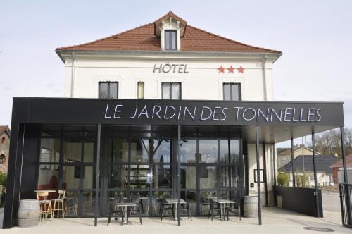 Les Tonnelles Hotel in Bourgogne-Franche-Comté