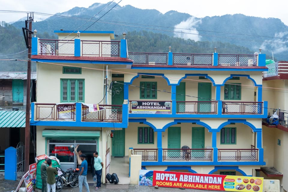 Hotel Abhinandan - Phata Kedarnath Hotel in Uttarakhand