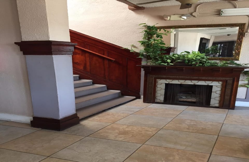 Monterey Inn Hotel Inn in Wilmington