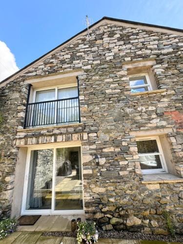 The Barn in The Courtyard, 3 - Bed, Sleeps 5, Pets Welcome Hotel in England