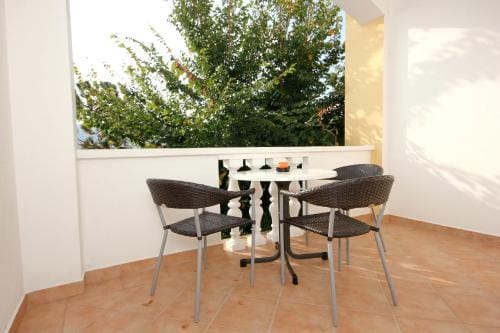 Apartments and rooms by the sea Pag - 3152 Hotel in Zadar County