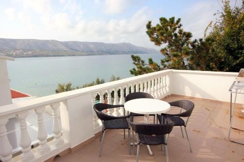 Apartments and rooms by the sea Pag - 3152 Hotel in Zadar County