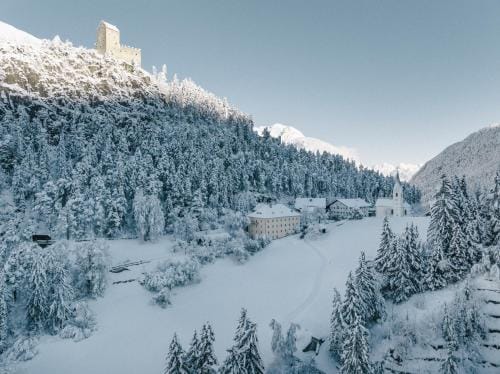 Klostergut Kronburg Hotel in Tyrol