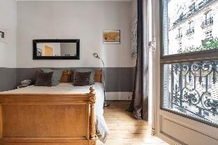 Splendid 5BR family apartment - TROCADERO Hotel in Paris