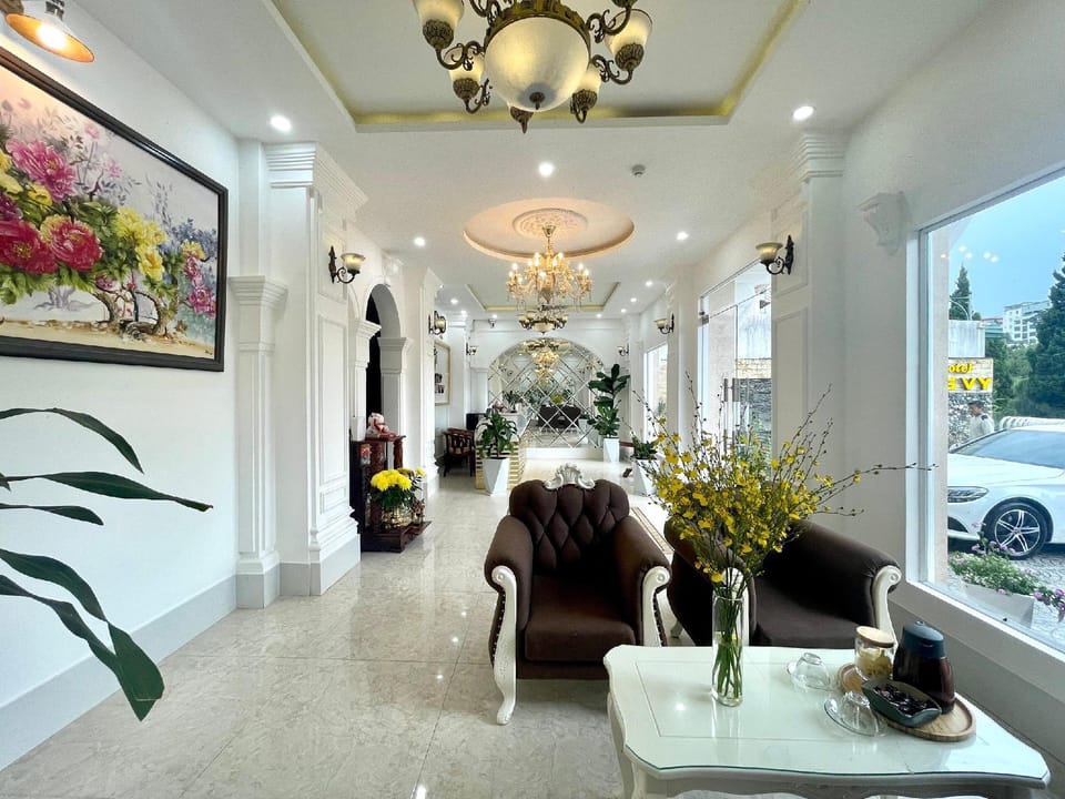 Phương Vy Luxury Hotel  Hotel in Dalat