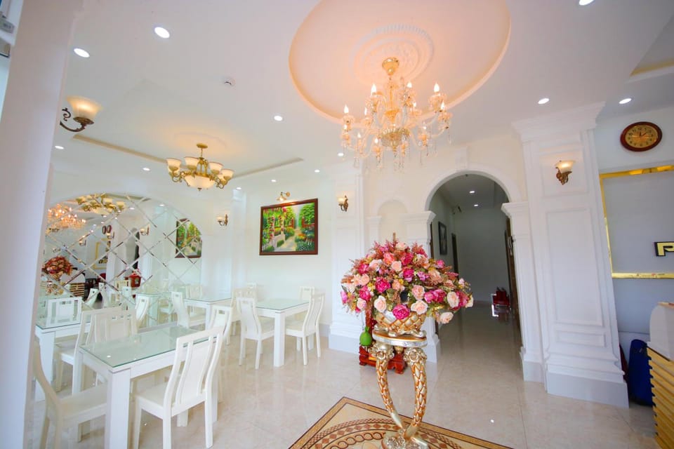 Phương Vy Luxury Hotel  Hotel in Dalat