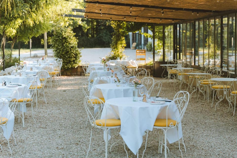 Le Barn Hotel in Île-de-France