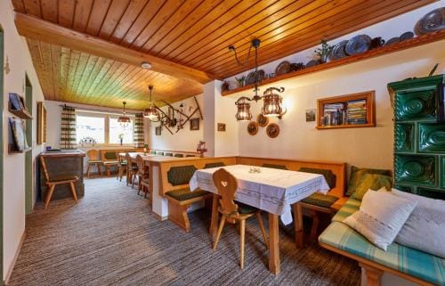 Gastehaus Eder Oberammergau Hotel in Tyrol