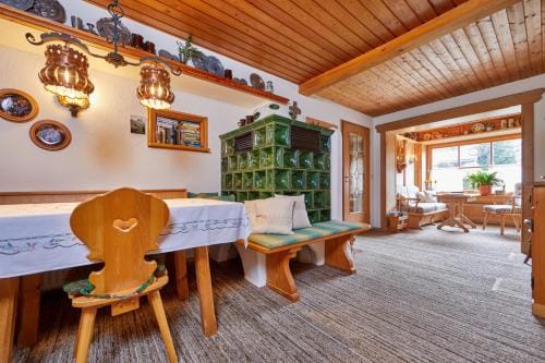 Gastehaus Eder Oberammergau Hotel in Tyrol