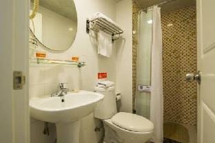 Home Inn (Nantong Sports and Exhibition Center Chengshan Road) Hotel in Suzhou