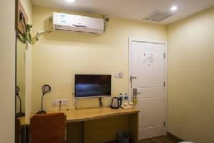 Home Inn (Nantong Sports and Exhibition Center Chengshan Road) Hotel in Suzhou