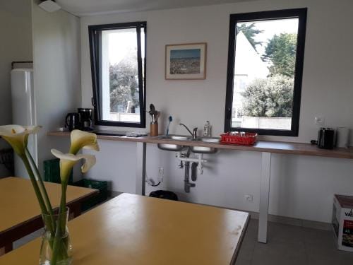Gite Les Pingouins du Phare Hostel in Plouguerneau