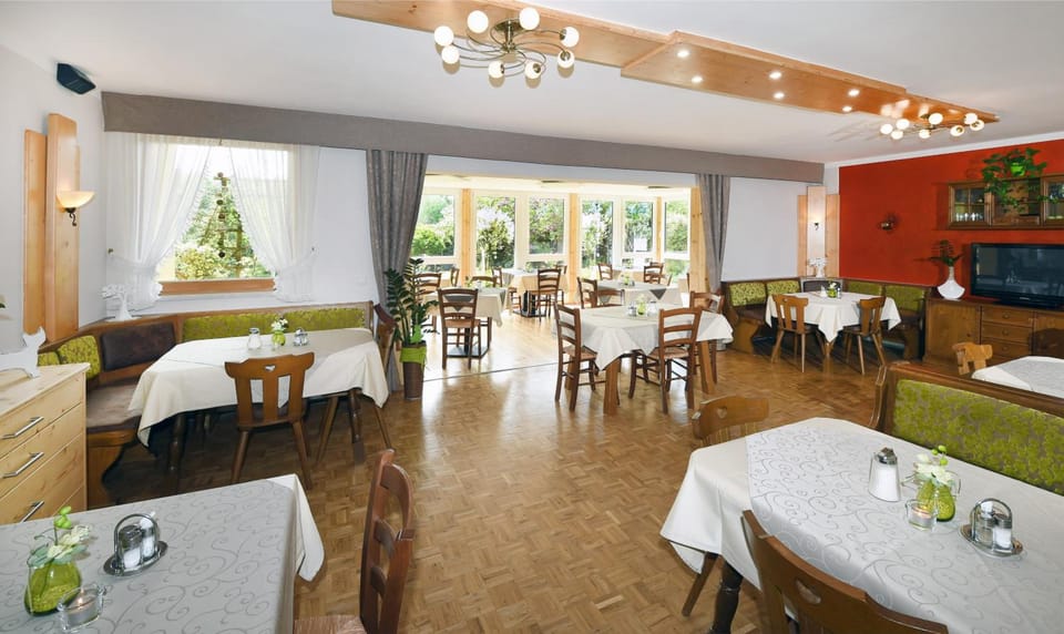 Pension Fischinger Hotel in Carinthia, Austria