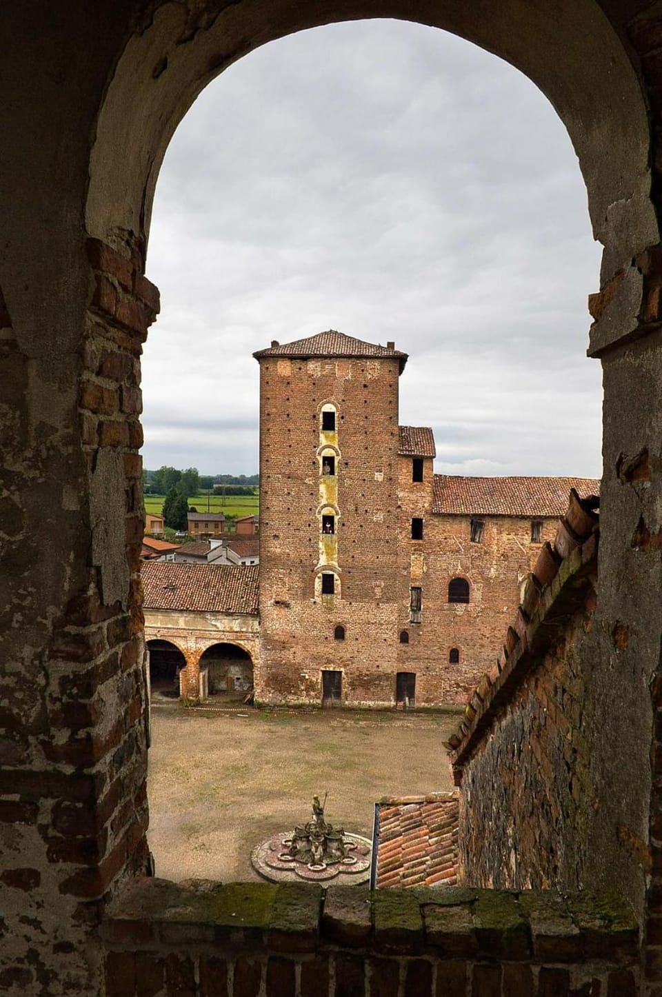 AGRITURISMO CASTELLO BECCARIA Hotel in Lombardy