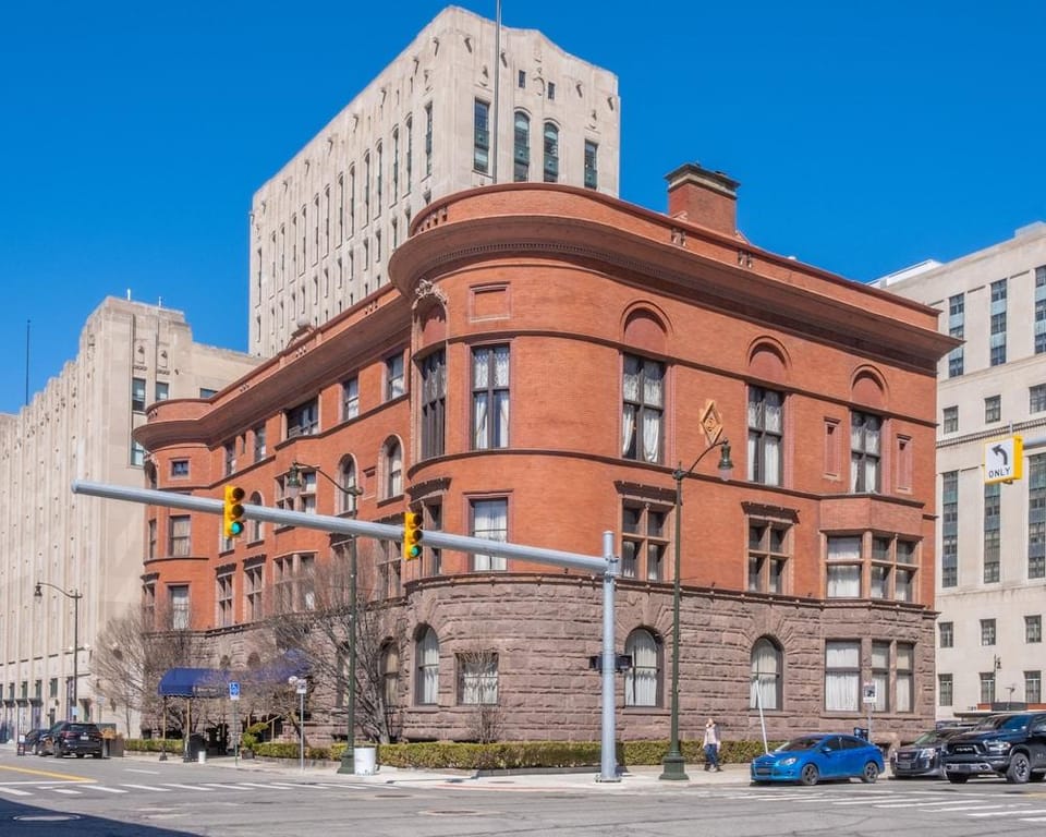 The Detroit Club Hotel in Windsor