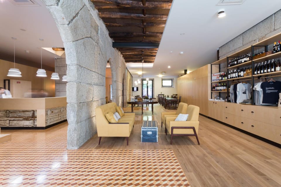 Shared lounge/TV area