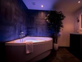 VillaluX Motel in Flanders