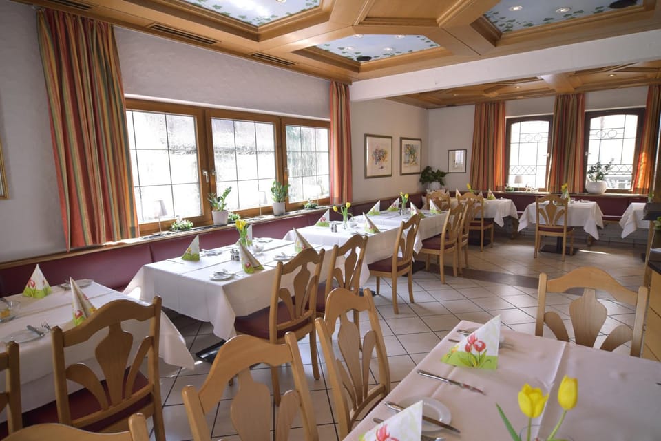 Hotel - Restaurant Hirsch Hotel in Baden-Württemberg