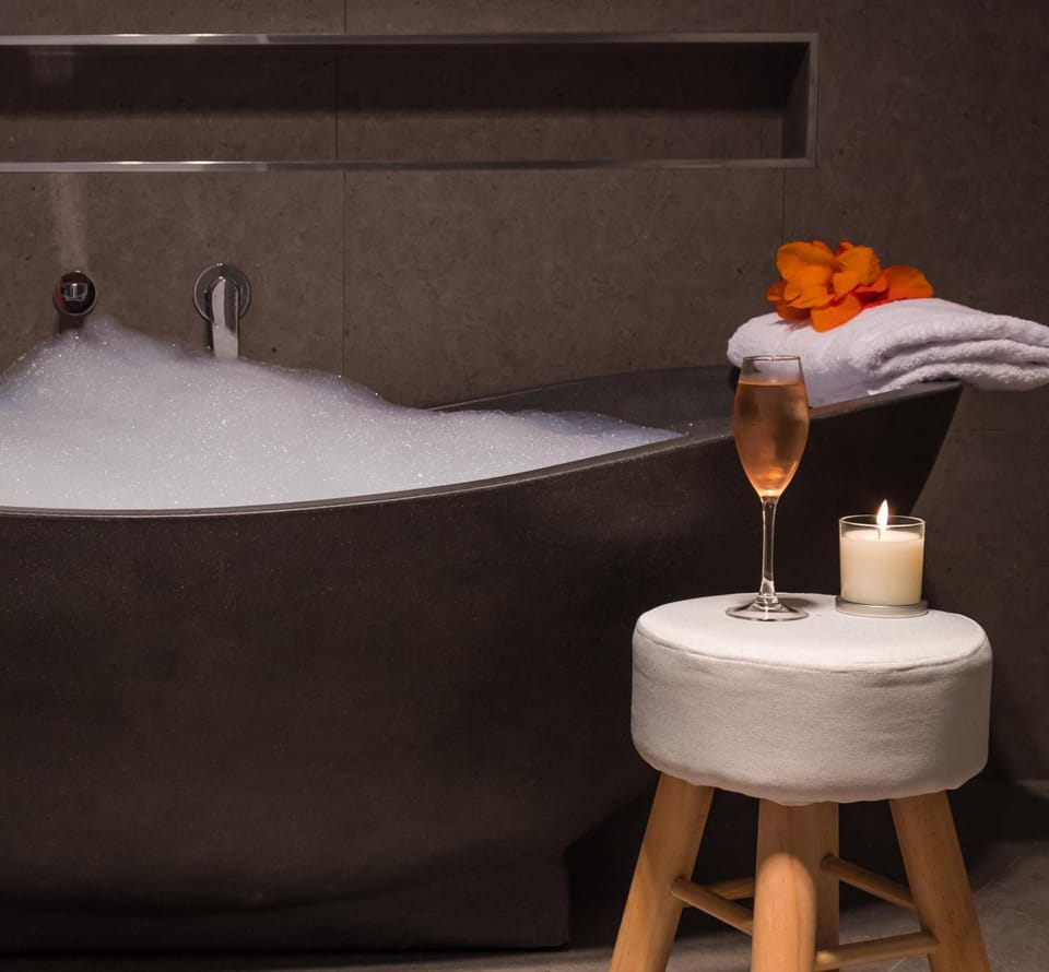 Ulverstone Waterfront Apartments Hotel in Ulverstone