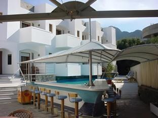 Elounda Alikes Suites & Studios Apartment hotel in Elounda