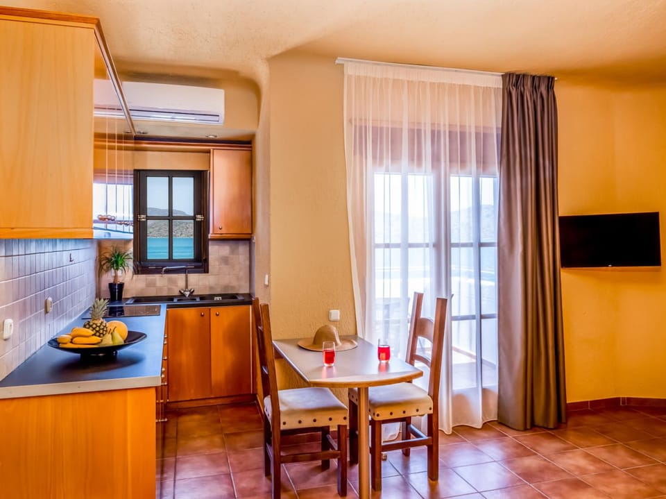 Elounda Alikes Suites & Studios Apartment hotel in Elounda