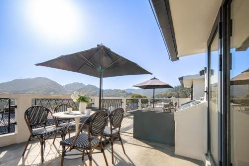Hangzhou West Lake Youshan Villa Hotel in Hangzhou