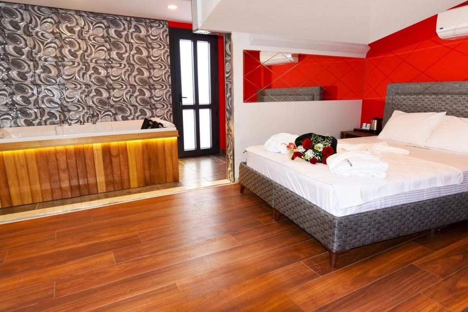 Renk Otel Karsıyaka Hotel in Izmir