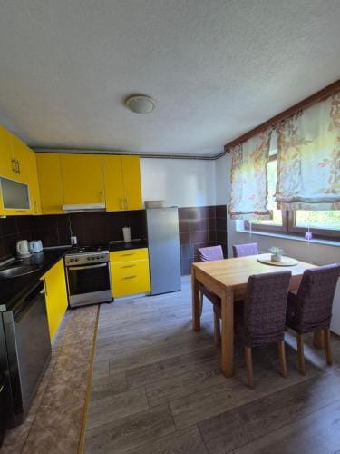 Plitvice House Rosha 2 Hotel in Jezerce