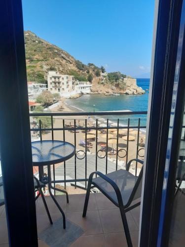 Lydia Mare Hotel in Icaria