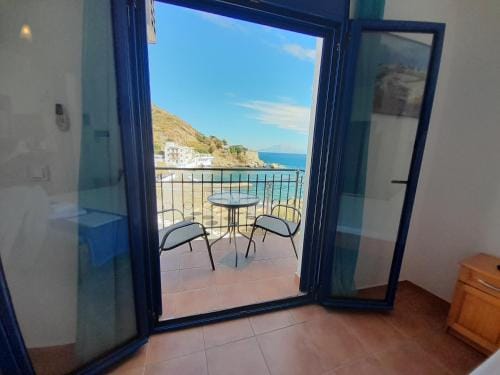 Lydia Mare Hotel in Icaria
