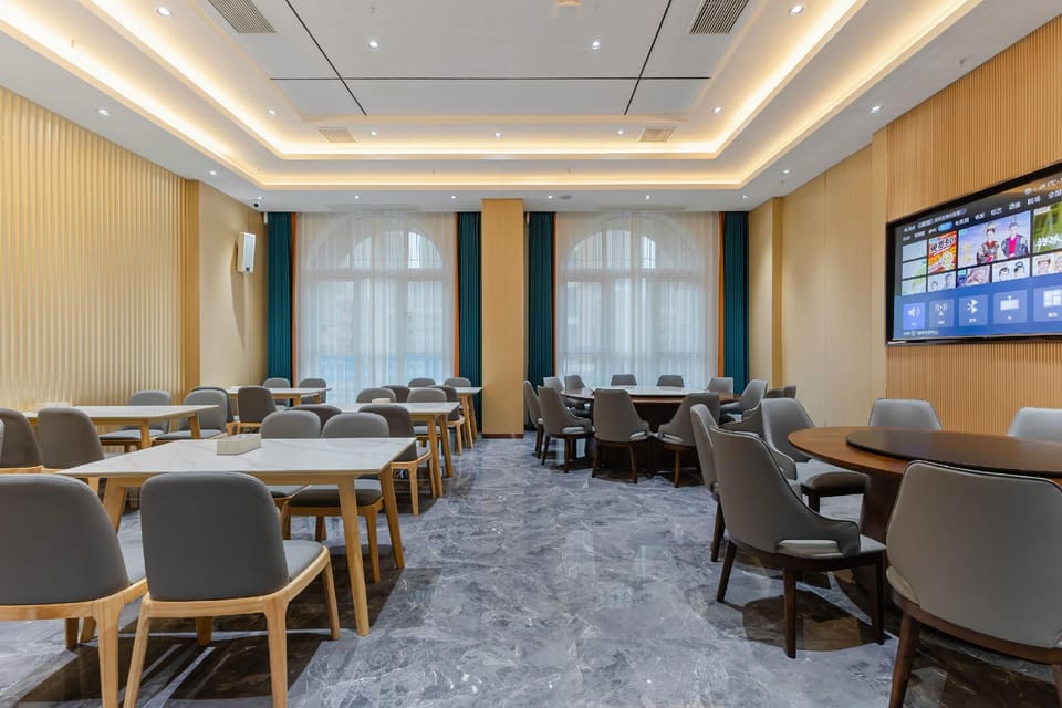 Jun Orange Hotel (Feixi South City Tongluozhai Subway Station Branch) Hotel in Jiangsu